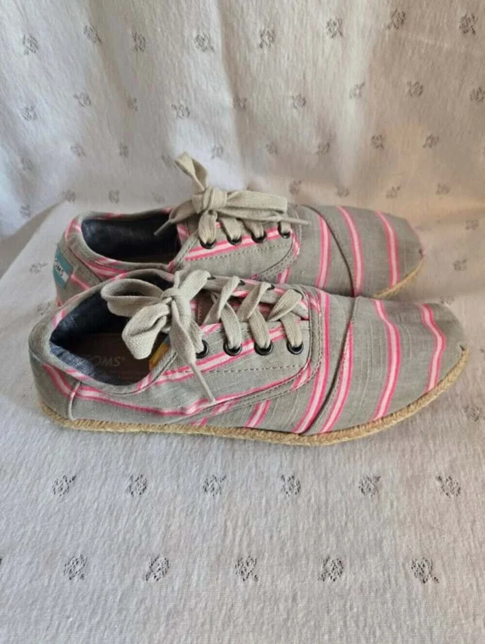 TOMS Striped Canvas Lace-Up Sneakers / Espadrilles in Gray + Hot Pink Size 8.5